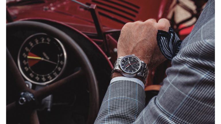 La firma sajona colabora una vez más con el Concurso de Elegancia del Palacio de Hampton Court, la competición automovilística celebrada del 1 al 3 de septiembre de 2023.