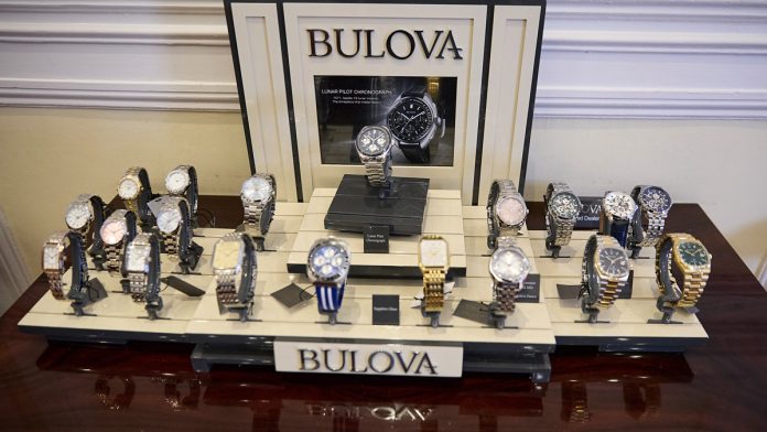 buloba-2 Bulova celebra 150 años de innovación relojera con la exposición “Los Latidos de la Historia”, un homenaje al tiempo, la precisión y la memoria.