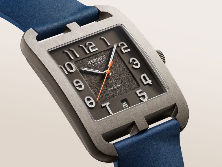 Hermès renueva el Cape Cod con una elegante versión en titanio y movimiento de manufactura